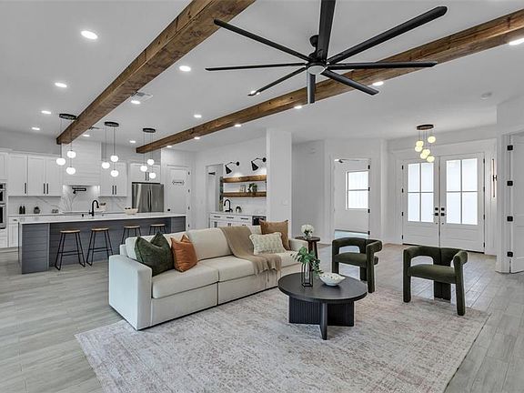 5th image of 104 Thrasher Rd