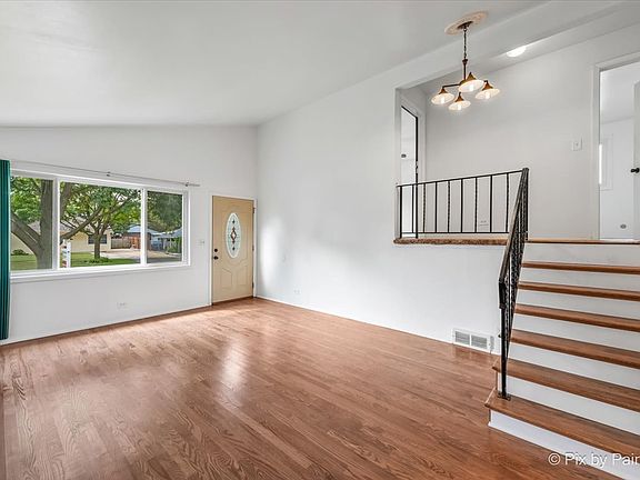 4th image of 521 E Stimmel St