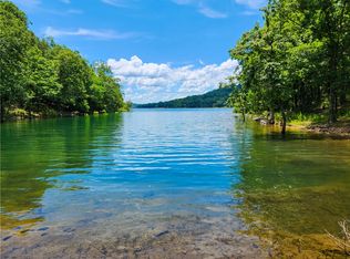 21271 Maple Dr, Garfield, AR 72732