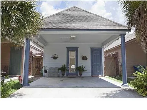 104 Coconut Grove Cir Photo 1