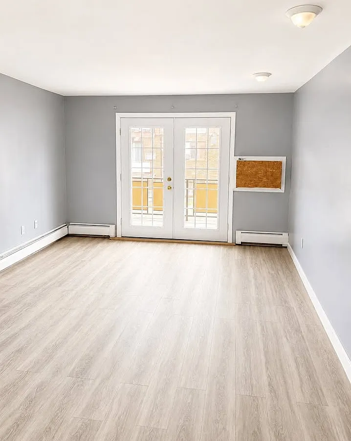 2 bed, 700 sqft, $2,075 — Photo 2