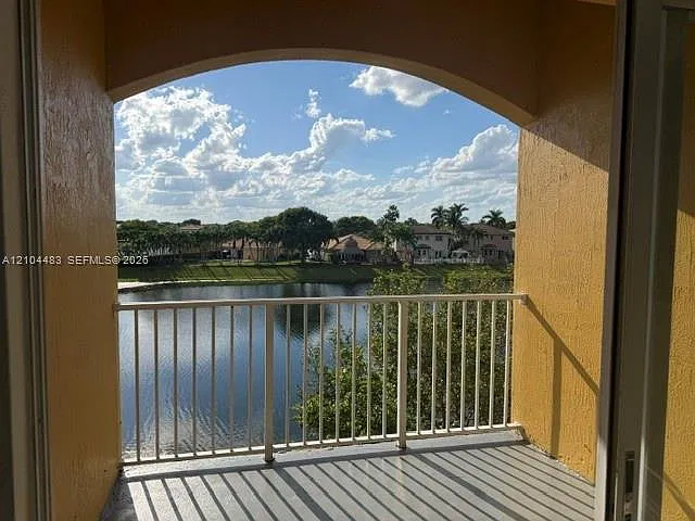 Cutler Lakes Condo — Photo 3