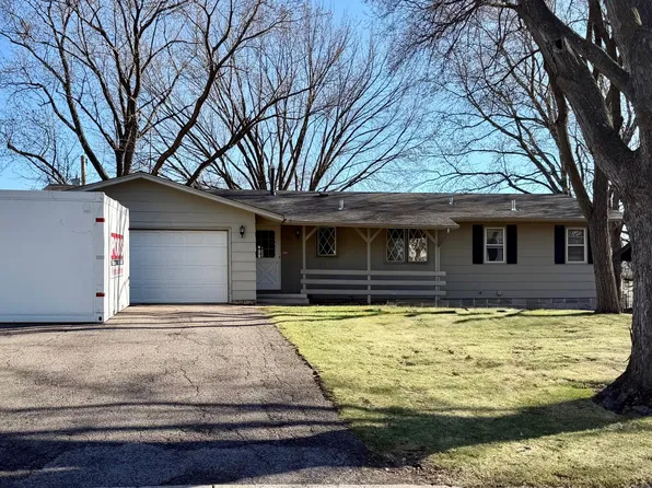 8601 Fairview Ave N, New Hope, MN 55428