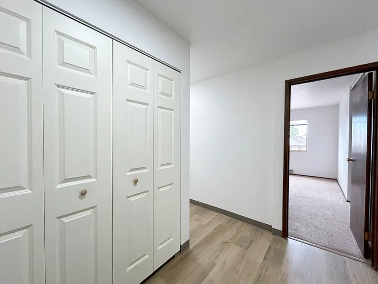 Wingate Apartments — Photo 24