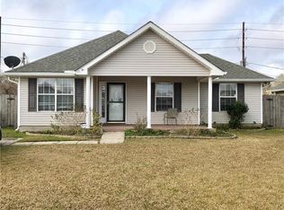 4220 Lac Bienville Dr, Harvey, LA 70058