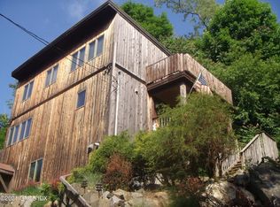 211 Glenville Rd, Greenwich, CT 06831