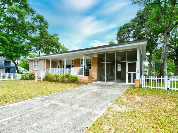 1511 South Hollywood Dr., Surfside Beach, SC 29575