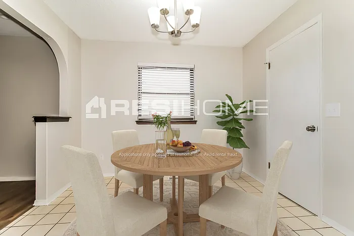 5005 Oak Manor Dr — Photo 5