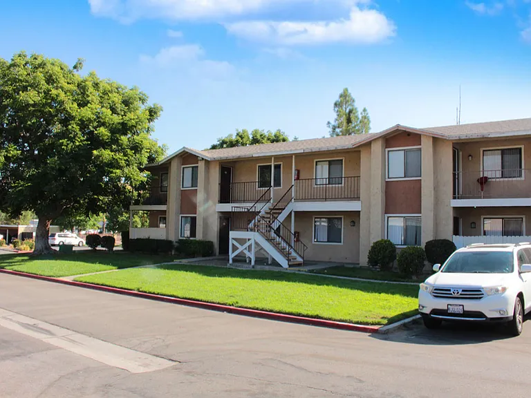 Mountain Gate Apartments — Photo 29