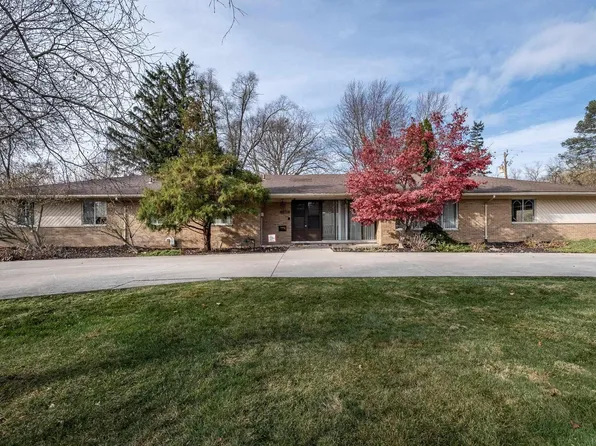 21860 Normandale St, Beverly Hills, MI 48025