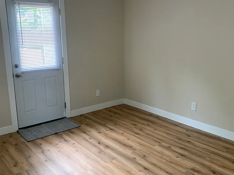 1718 California Ave — Photo 5