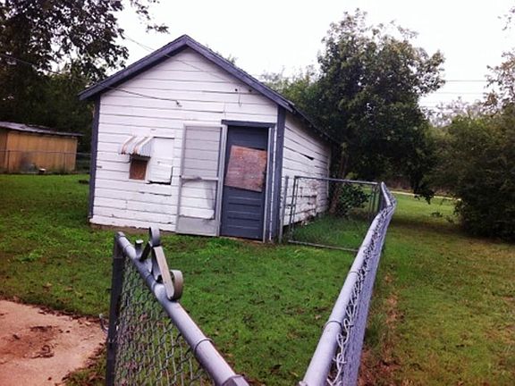 2nd image of 1007 La Monte Dr