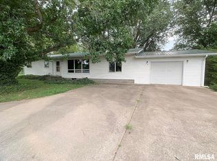 60 Shadow Ln, Murphysboro, IL 62966
