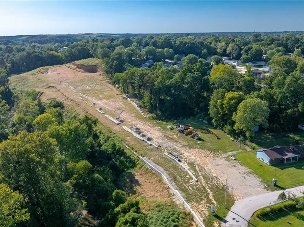 2 Francis Ave, Valley Park, MO 63088