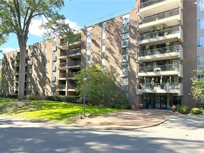 201 Grant St APT 509, Sewickley, PA, 15143