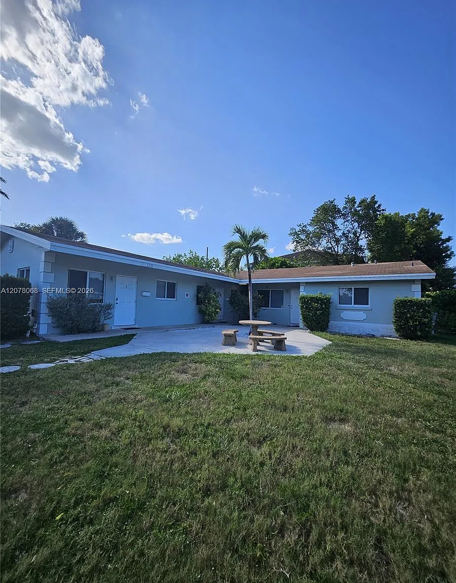 Florence Villas — Photo 1