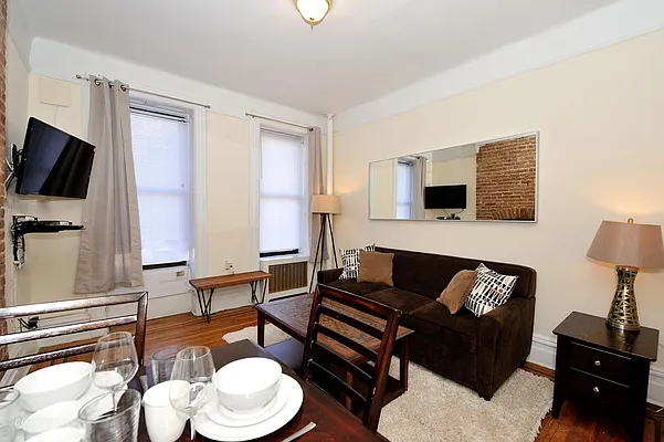 Rented by Corcoran | media 24