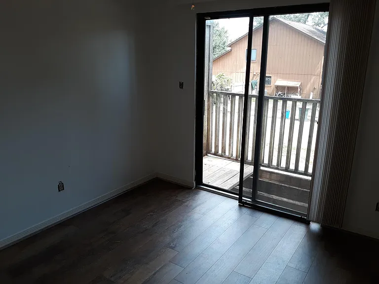 6183 Alicia Dr — Photo 9