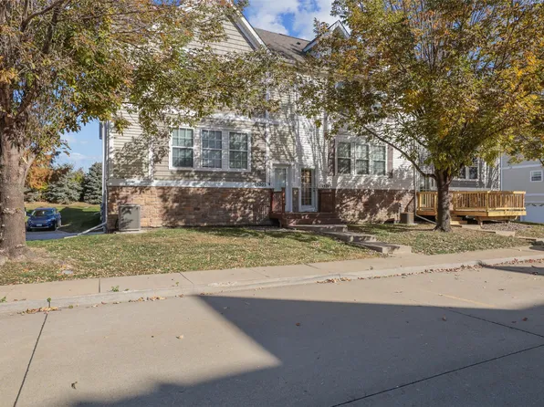 15203 Alpine Dr, Urbandale, IA 50323