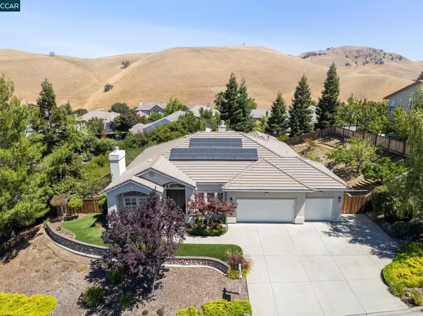 109 Forest Hill Dr, Clayton, CA 94517