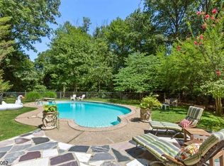 215 Midway Ave, Fanwood, NJ 07023