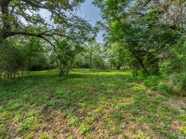 224 County Road 662 LOT 1, Devine, TX 78016