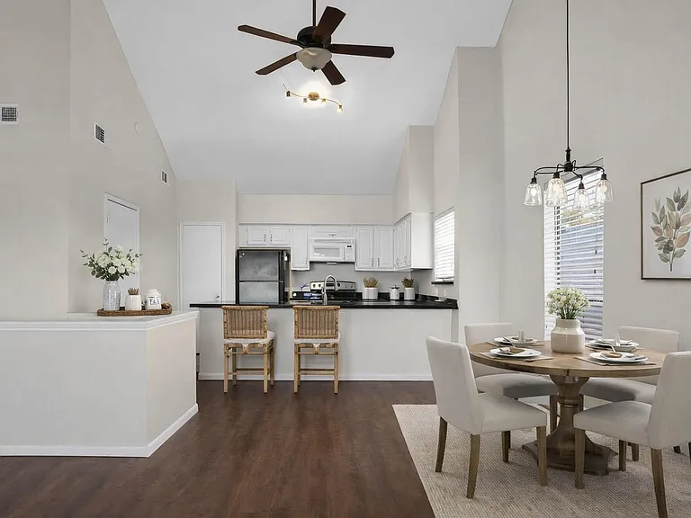88 Lakeview Vlg — Photo 19