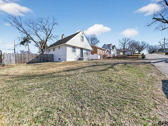 2nd image of 5818 Orchard Ave