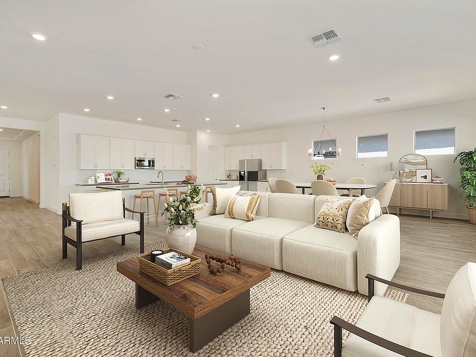 1st image of 4924 W LA PUENTA Avenue