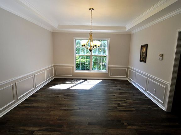 4th image of 524 Savannah Dr