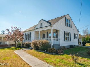 224 Hiway Dr, Clinton, TN 37716