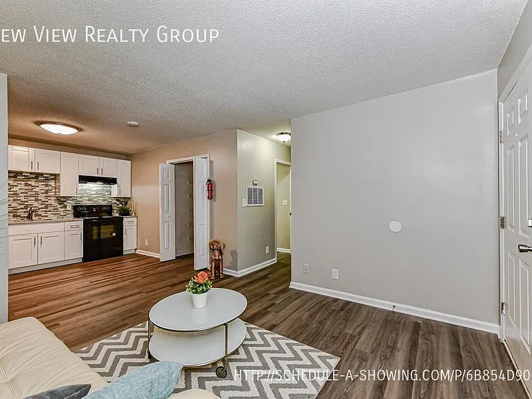 225 Hoskins Mill Ln #B — Photo 5