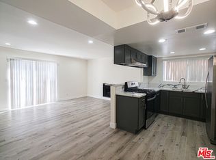 17200 Roscoe Blvd #D, Northridge, CA 91325