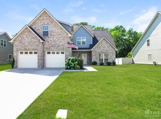 1517 Burrows Ave, Murfreesboro, TN 37128