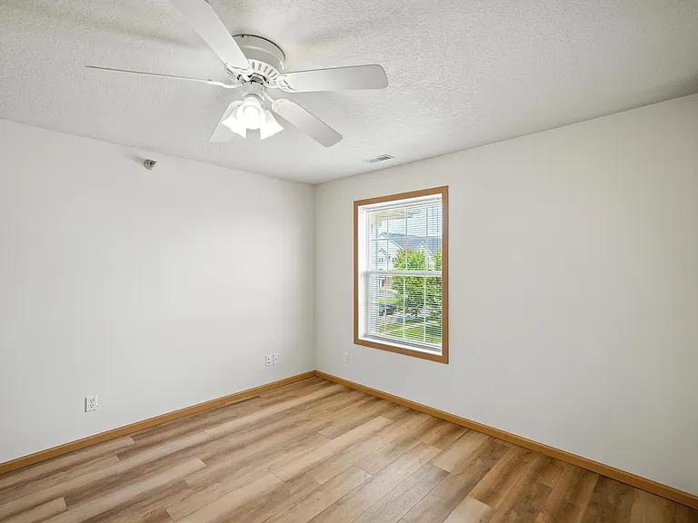 1336 Mayfield Dr #101 — Photo 6