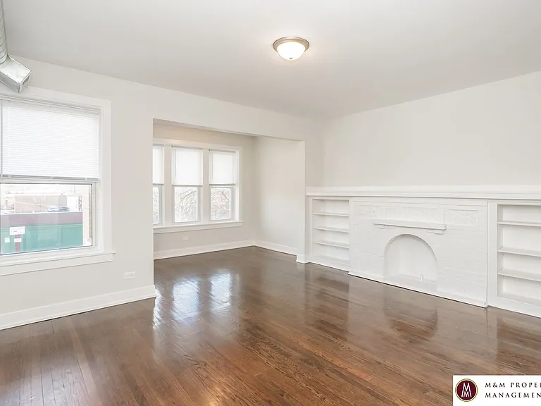 300 Madison St — Photo 1