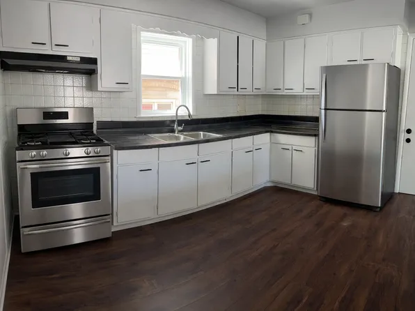 7304 W 14th St #2W, Forest Park, IL 60130