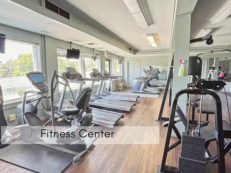 305 Ridgeway Dr — Photo 101