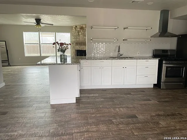 2 bed, 1.0 bath, 1133 sqft, $1,375 — Photo 3