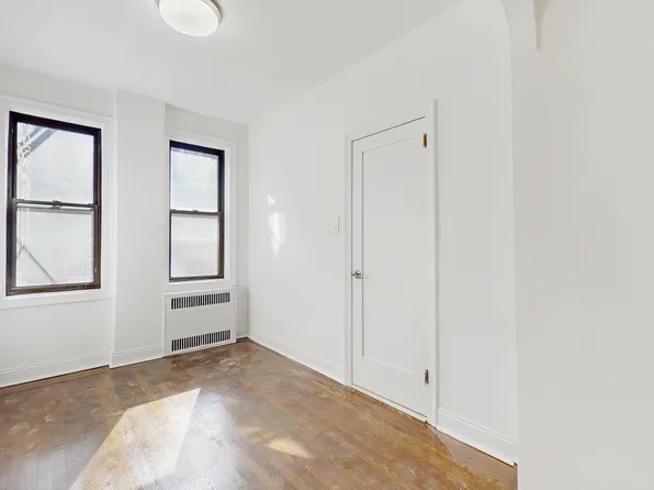 2515 Glenwood Road image 5 of 8