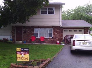 5 Utica Ct, Jackson, NJ 08527