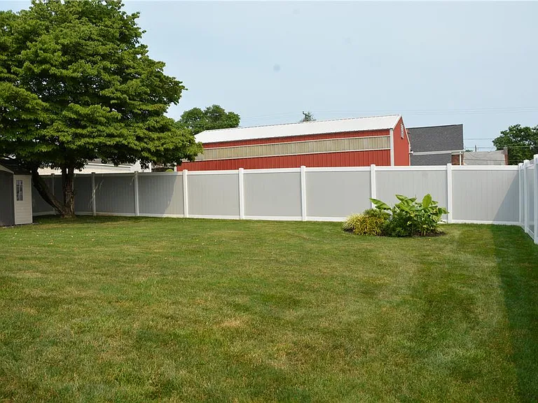 3017 Jefferson St — Photo 21
