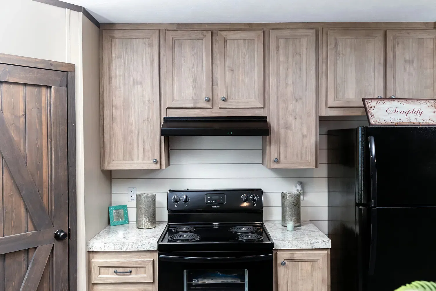 3 bed, 1568 sqft, $1,800 — Photo 2