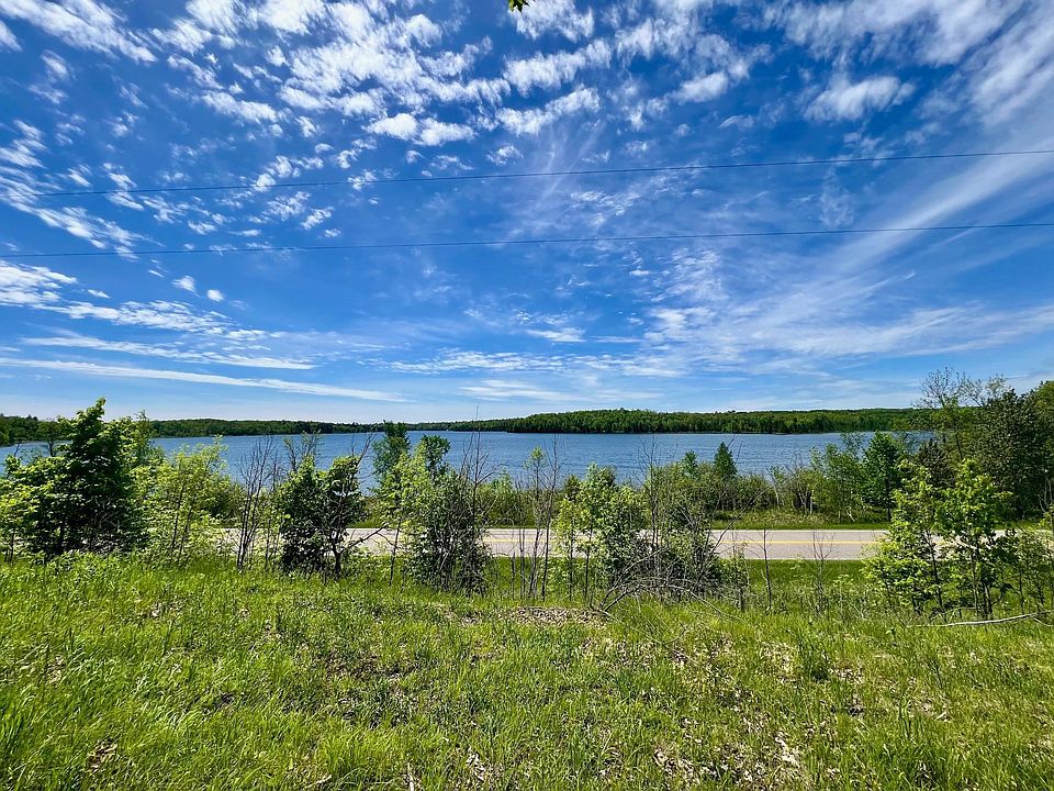 1st image of TRACT Columbine Trl NE #D
