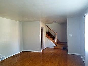 4th image of 218 Aberdeen Dr