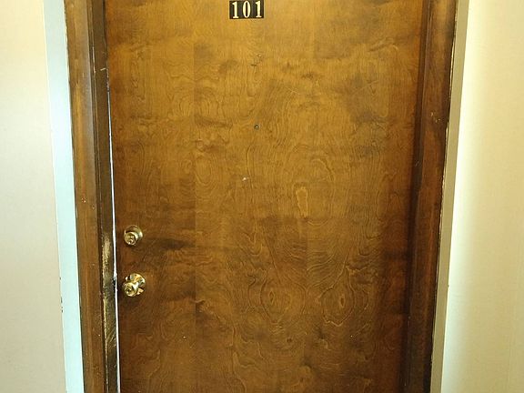 2nd image of 9517 S Kildare Ave APT 101