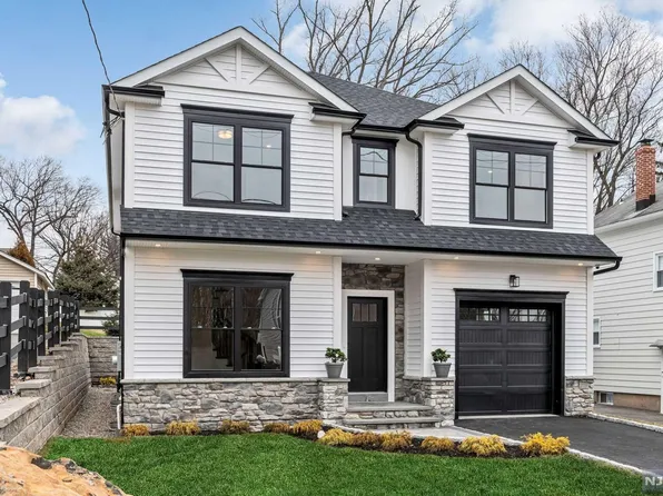 88 Durrell St, Verona, NJ 07044