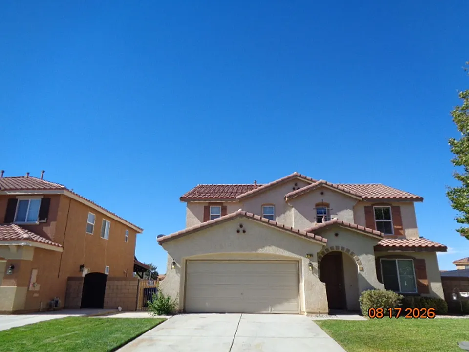 2739 Garnet Ln