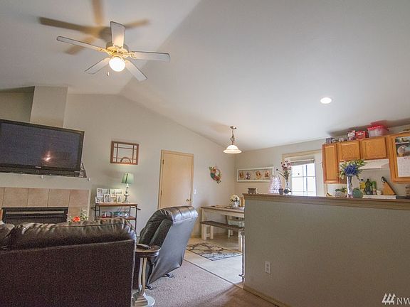 5th image of 829 Park Cottage Pl