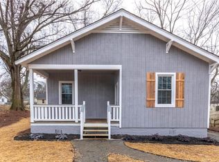 30 Lonsdale St, Seneca, SC 29678